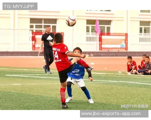 开包球星卡带你畅享足球激情感受绿茵场上无限精彩魅力