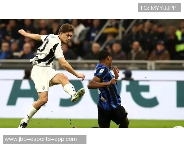 震撼高清足球巨星壁纸集合展现绿茵场上激情与荣耀